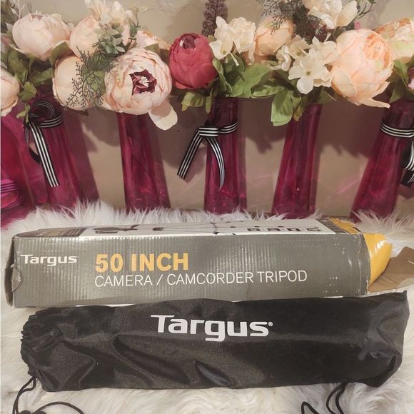 Targus 📸 50" Camera/Camcorder Tripod - Picture 1 of 2